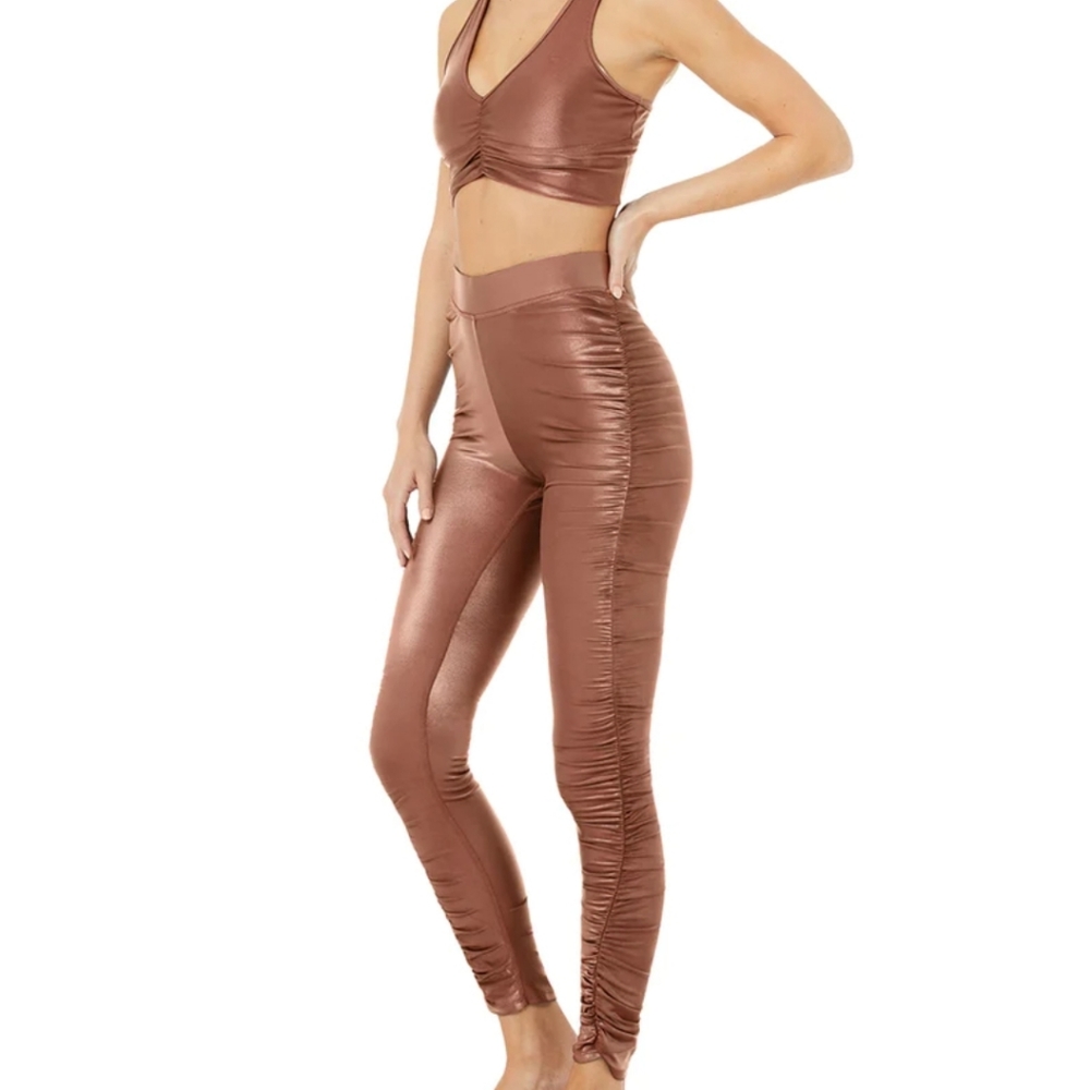 RARE Alo High-Waist Cinched Legging bottoms - Chestnut Shine - medium